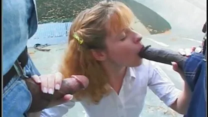 Tinejdžerka Molly u obje rupe erotski video 2017