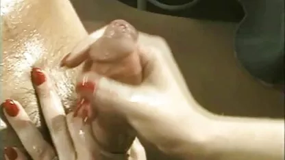 Djevojke vole ovaj s porno videoom bez ruku.