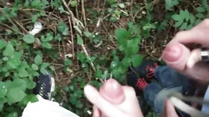 Dvije prijateljice, gej, masturbacija i vruće milf slike