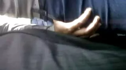 Djevojke vole seks, samo trljaju golu staru pičku