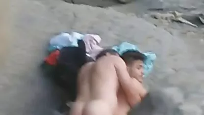 Azijske djevojke na plaži