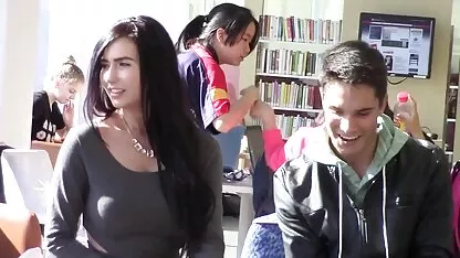 Varanje poljupca skriveni privatni seksualni video
