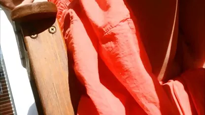 Supruga i prijatelj bez gaćica besplatno erotski video