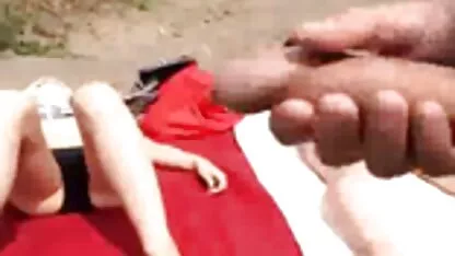 Djevojka na plaži, zrele zrele žene