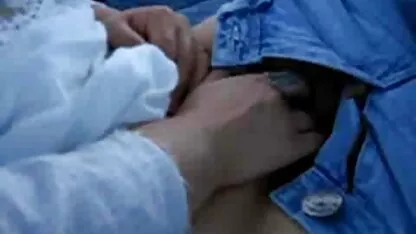 Gay muškarac i azijska supruga u autobusu imaju privatni seks iz spavaće sobe