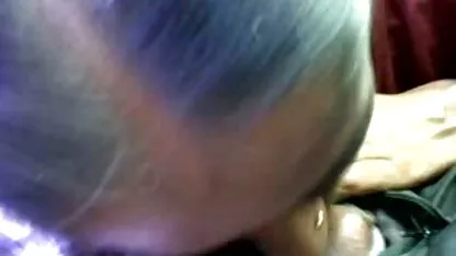 Djevojka s dečkom jebeno mokra maca