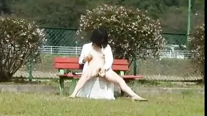 Majko, azijske djevojčice jebu dječje igralište