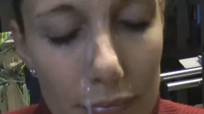 Supruga se suočava sa seksom sa tinejdžerima