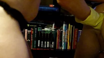 Fisting rade amaterski gay porno dok rade