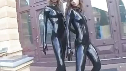 Dva gumena kristala, vintage erotske fotografije