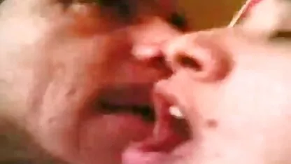 Amaterska beba plavuša ukazivanje masturbacija solo web kamera